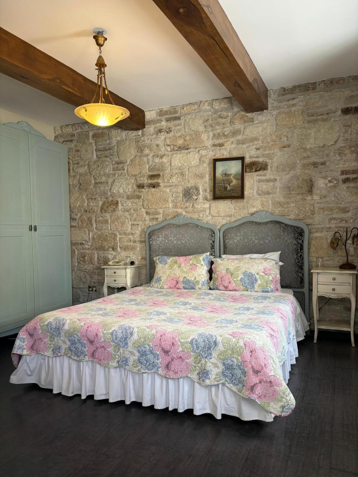 Griffon Hotel Yenifoca Exterior photo
